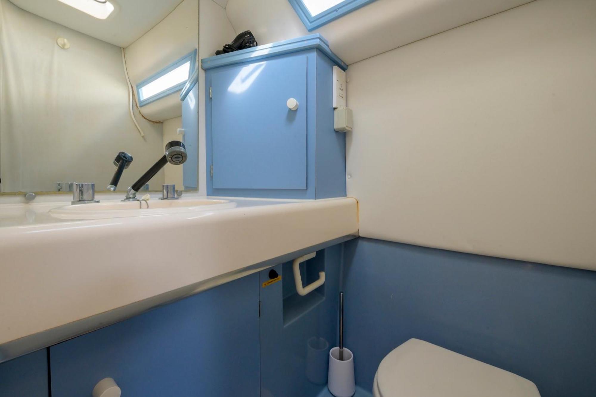 Boat Hotel Barcelona Sant Adrià de Besòs Rum bild