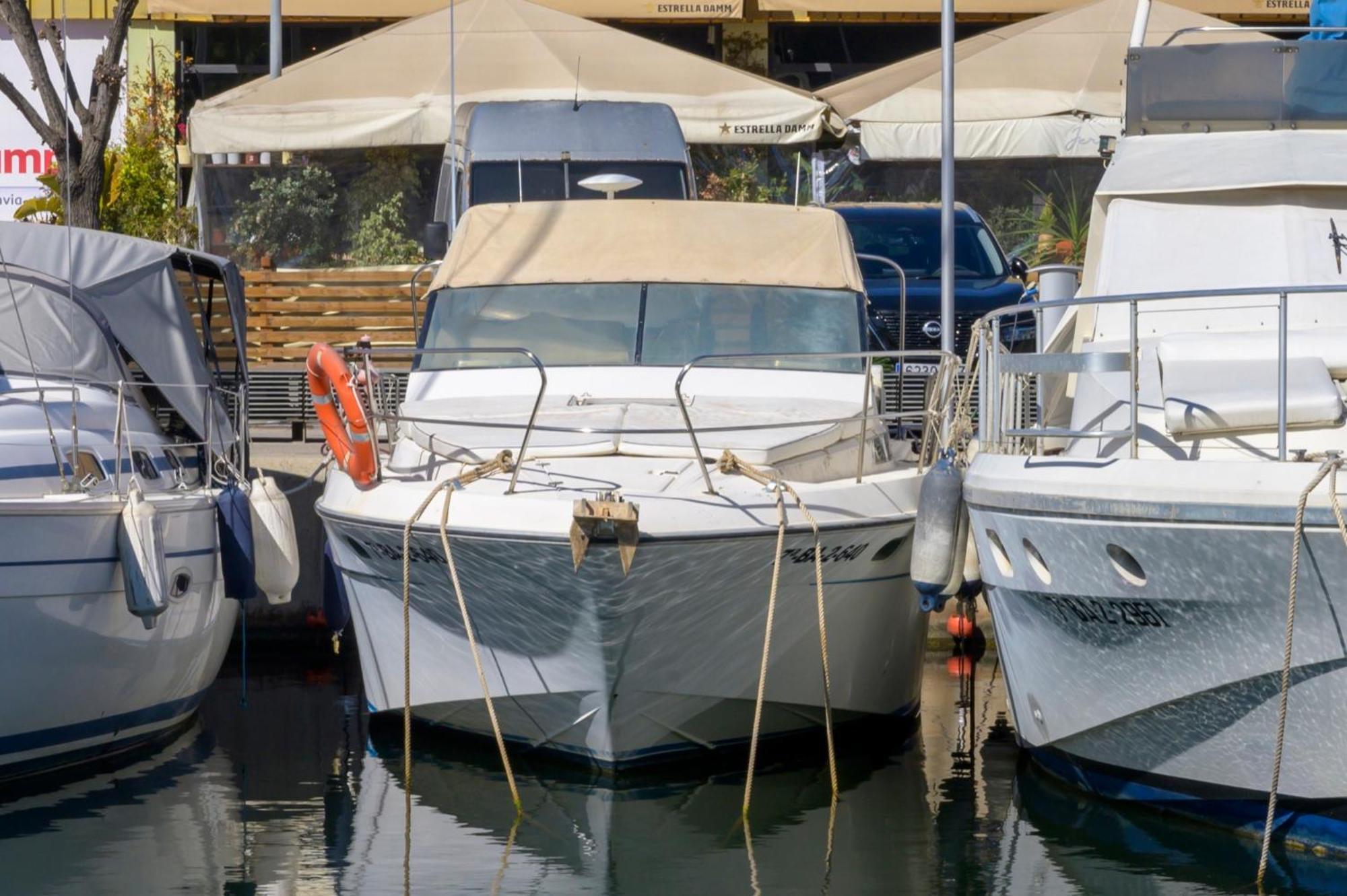 Boat Hotel Barcelona Sant Adrià de Besòs Rum bild