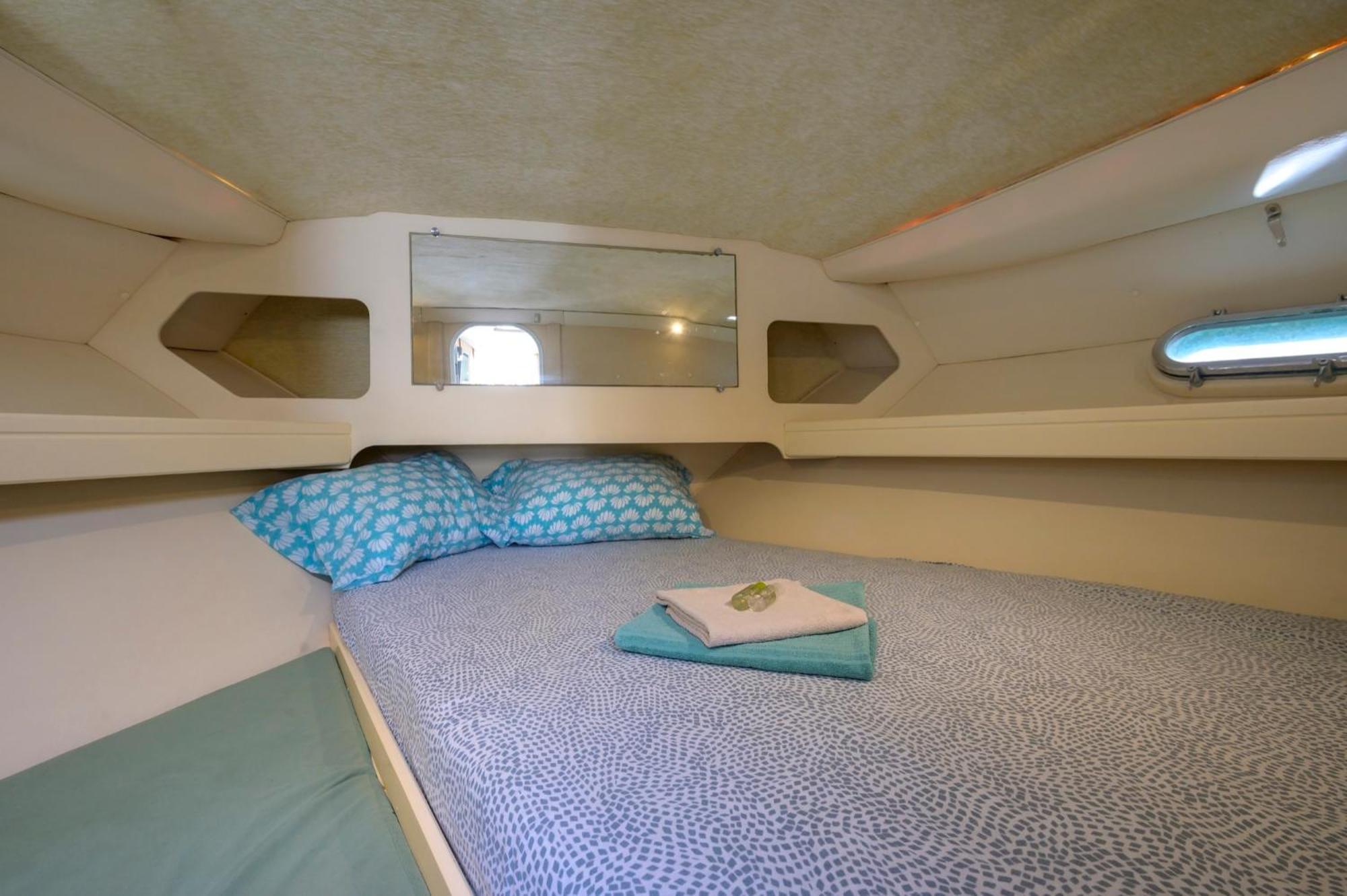 Boat Hotel Barcelona Sant Adrià de Besòs Rum bild